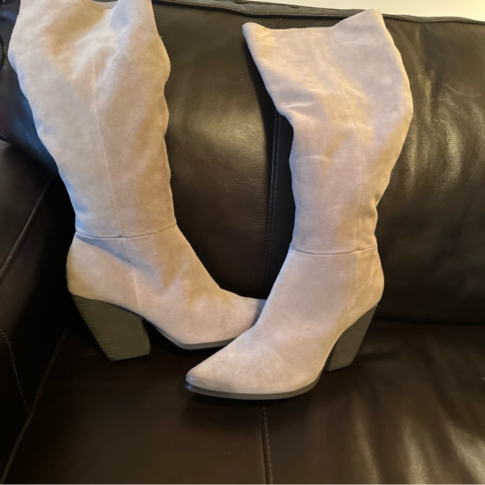 Charles light Gray Knee-High Women's Boots; Size 7.5